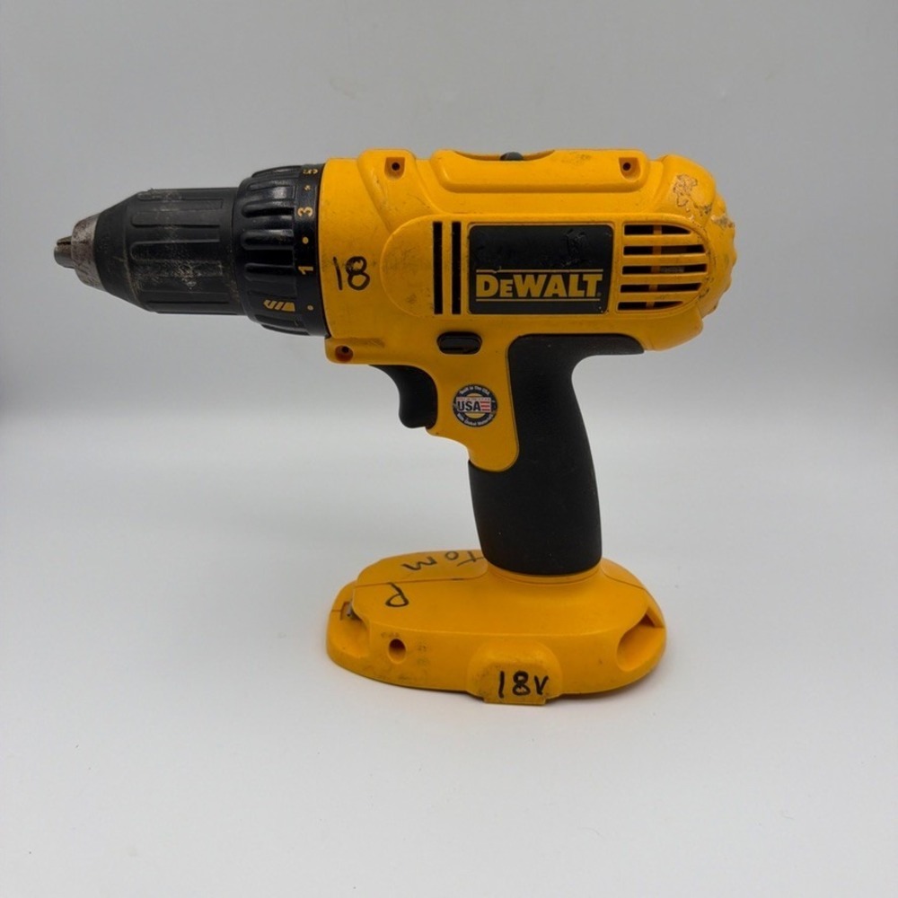 DEWALT DC759 18V  1/2" Cordless Drill Driver TOOL ONLY Works See Video